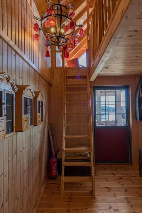 Sharming Cabin In Sund Sund  Экстерьер фото